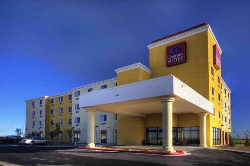 Comfort Suites Хоббс Экстерьер фото